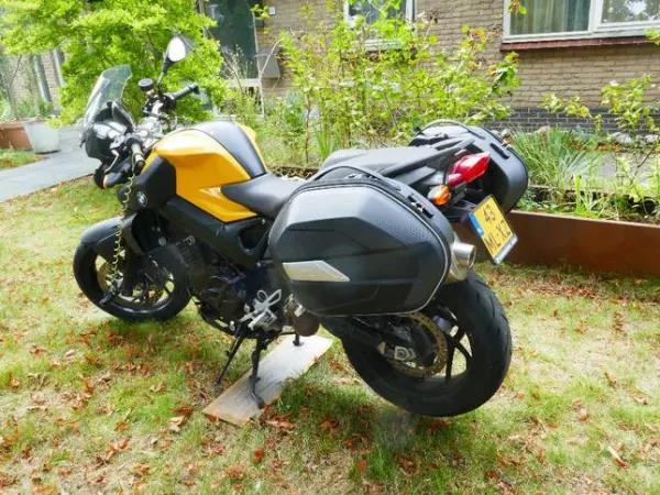 2011 BMW F800R 2011 - € 3.750 · Bieden (1/1)
