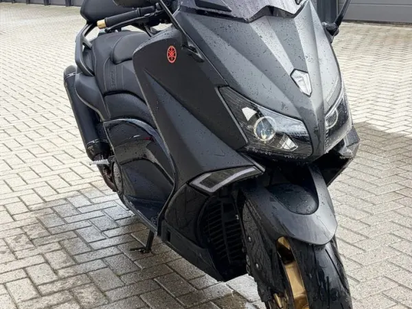 2013 Yamaha Tmax 530 2013-Sportieve Scooter €5500 Koopje - €6,000 (1/1)