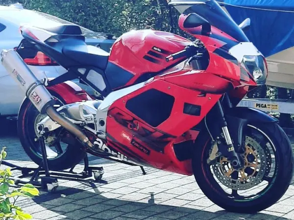 Year unknown Aprilia RSV 1000 R - Bidding (1/1)