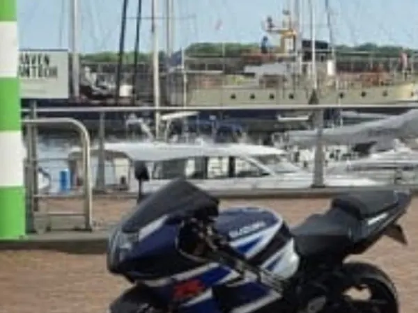 Year unknown Suzuki GSX-R 1000 - Bidding (1/1)