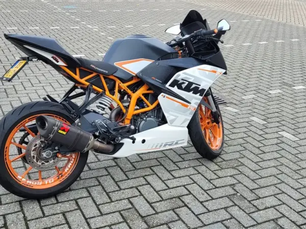 2015 KTM RC 390 - €3,400 (1/1)