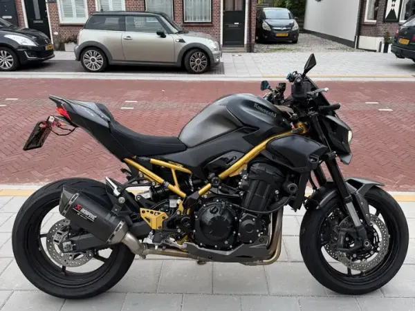 2026 Kawasaki Z 900 - € 11.900 · Bieden (1/1)