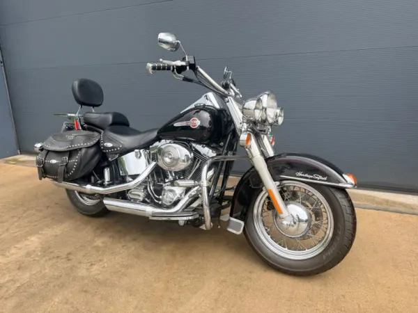 2002 Harley-Davidson Softail Heritage - € 8.500 · Bieden (1/1)