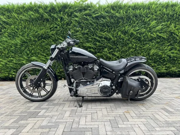 2019 Harley-Davidson Softail Breakout 114 - € 23.800 (1/1)