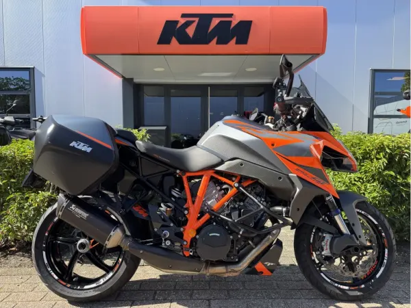 2023 KTM Superduke 1290 GT Orange/Black ABS 23 - € 16.950 (1/1)