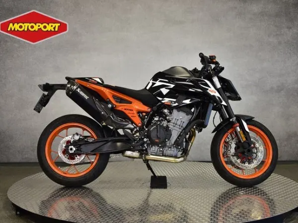 2024 KTM 890 Duke GP - € 17.150 · Bieden (1/1)
