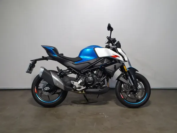 2024 Cfmoto - € 5.999 (1/1)