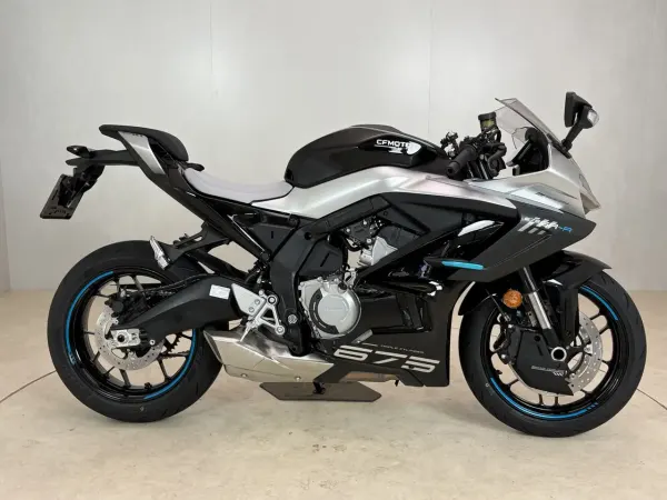 2026 Cfmoto - € 8.999 (1/1)