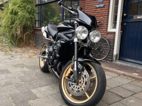 2010 Triumph Street Triple 675 - €4,800 (1/1)
