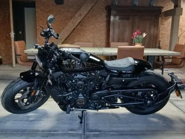 2023 Harley-Davidson Sportster - € 14.399 · Bieden (1/1)