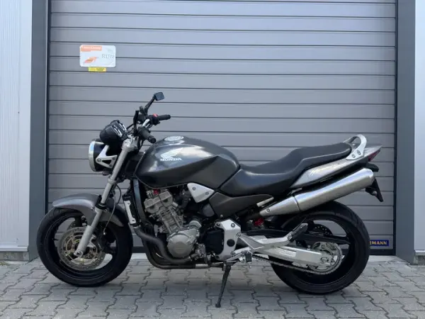 2003 Honda CB 900 - €2,700 (1/1)