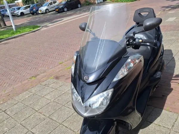 2008 Yamaha Majesty 400 - €3,250 · Bidding (1/1)