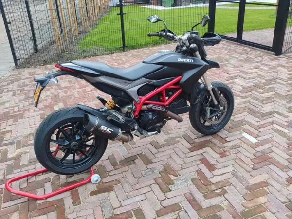 2013 Ducati Hypermotard 821 - €7,200 · Bidding (1/1)
