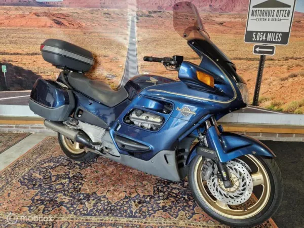 1999 Honda ST 1100 - Reserved (1/1)