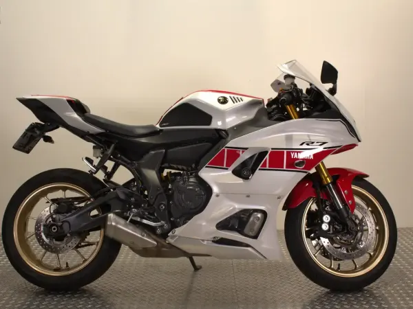 2024 Yamaha YZF R7 - €9,495 (1/1)