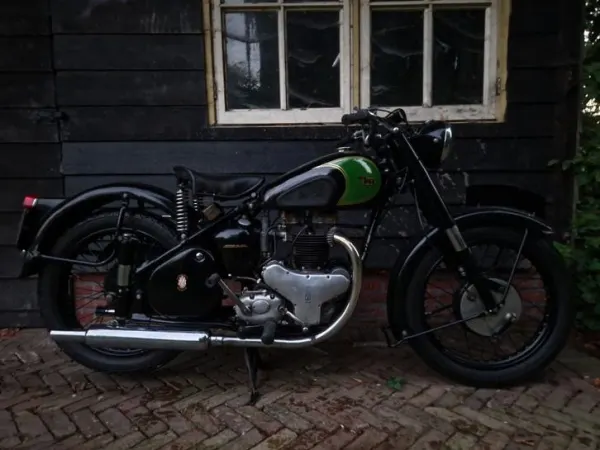 Year unknown BSA A 7 - €7,250 (1/1)