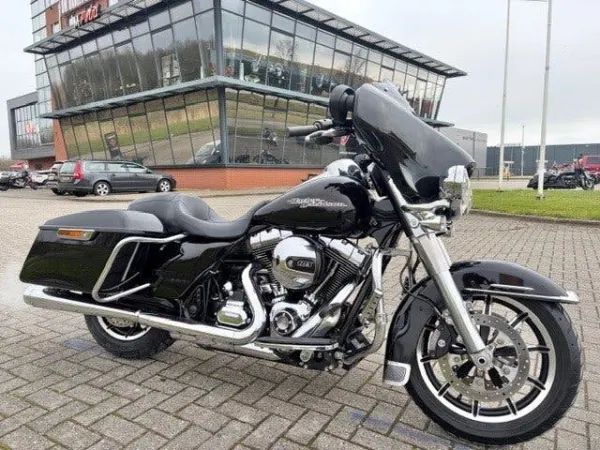 2015 Harley-Davidson Street Glide Streetglide - € 18.750 · Bieden (1/1)