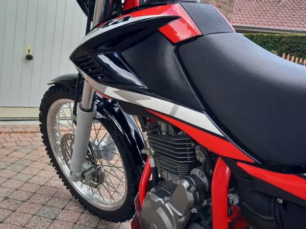2019 Kawasaki ke125 Enduro Oldtimer a1 Goed Onderhouden - €4,250 · Bidding (1/1)