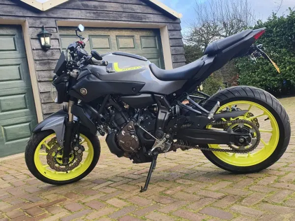 Bouwjaar onbekend Yamaha MT-07 - € 7.500 · Bieden (1/1)