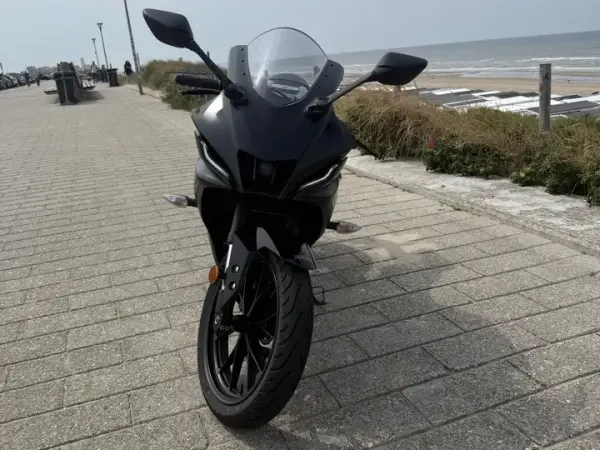 2025 Yamaha YZF-R125 - €5,400 (1/1)