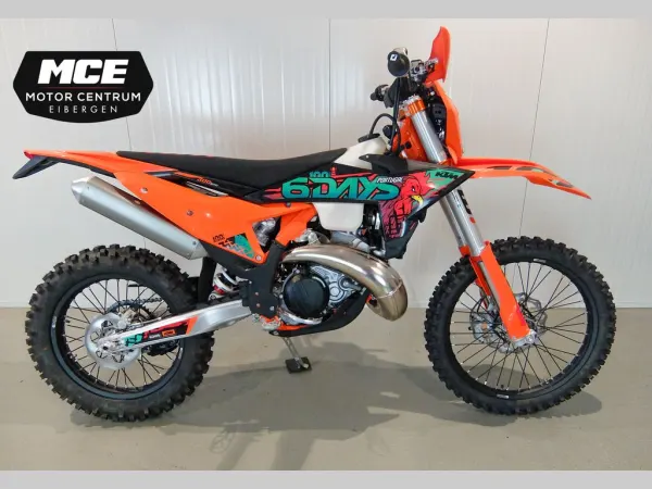 2026 KTM 300 EXC SIX Days - €14,299 · Bidding (1/1)