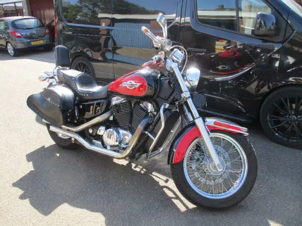 1996 Honda VT 1100 - €2,950 (1/1)