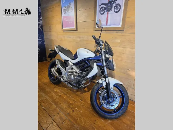 2011 Suzuki SFV 650 Gladius - € 4.150 (1/1)