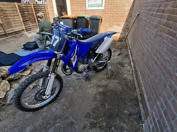 Year unknown Yamaha yz 250 Crossmotor - €3,899 · Bidding (1/1)