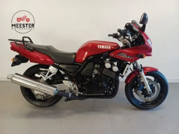 1999 Yamaha FZS 600 Fazer - € 1.950 (1/1)