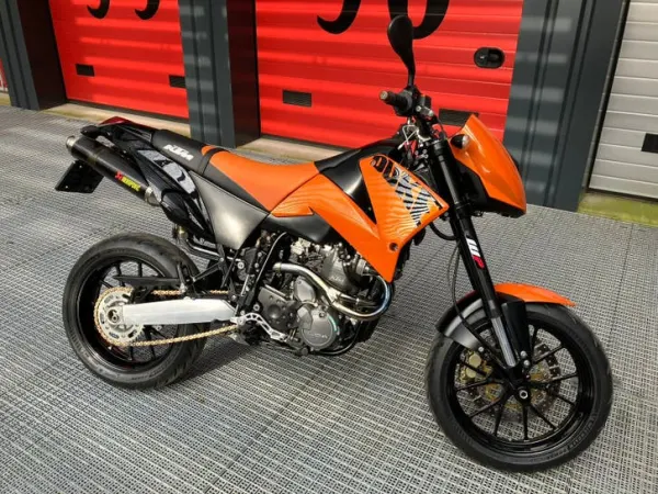 Year unknown KTM Duke 2 640 LC4 - €3,650 · Bidding (1/1)