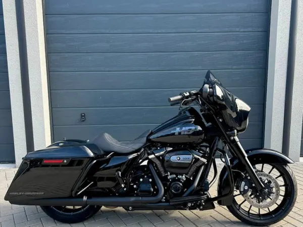 2018 Harley-Davidson Street Glide - € 19.999 · Bieden (1/1)