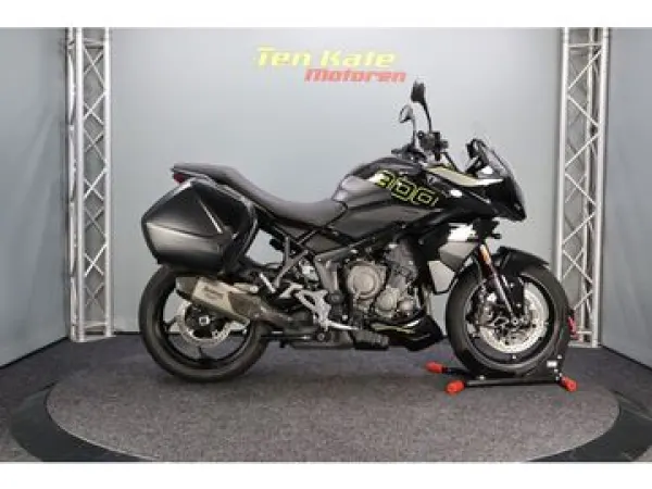 2025 Triumph Tiger 800 - €12,940 (1/1)