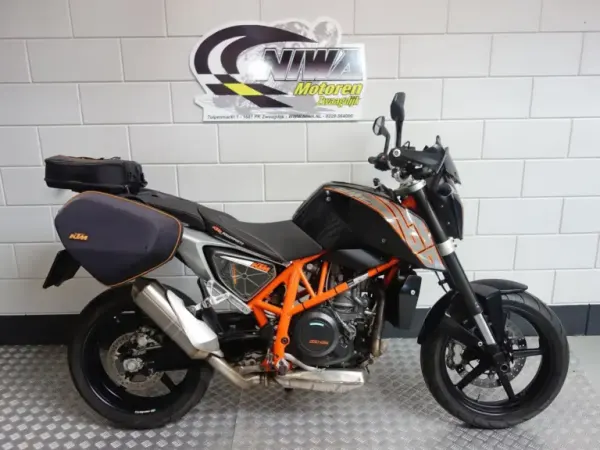 2012 KTM 690 Duke - € 4.450 (1/1)