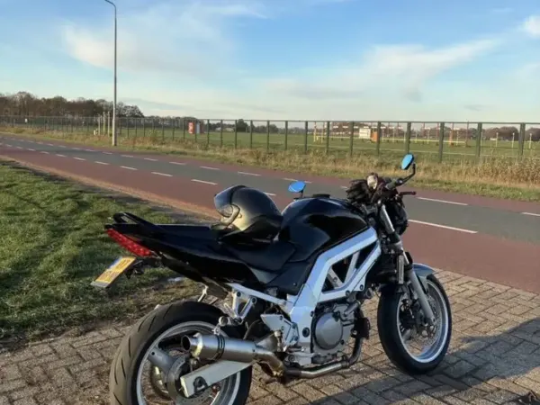 2005 Suzuki SV 650 - €1,750 (1/1)