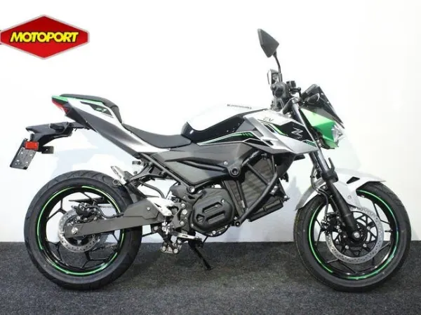 2024 Kawasaki Z e-1 (bj 2024) - € 5.999 · Bieden (1/1)