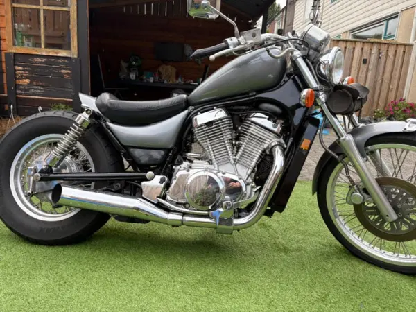 Year unknown Suzuki VS 800 - €2,000 · Bidding (1/1)