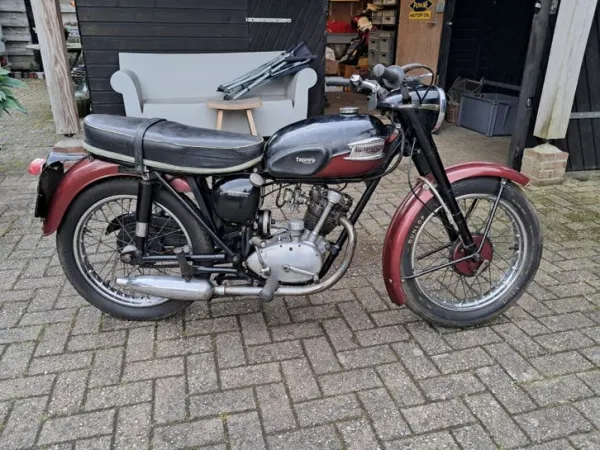 Year unknown Triumph Tiger Cub - €1,950 · Bidding (1/1)