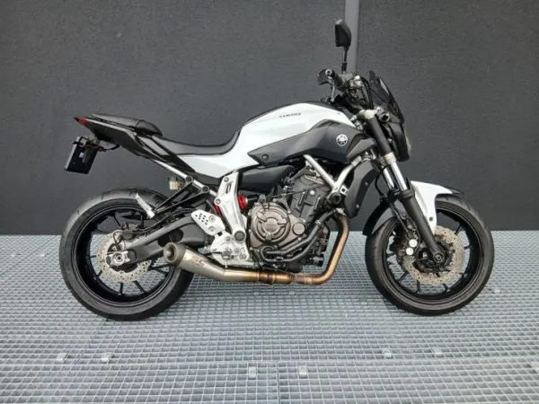 2015 Yamaha MT-07 - € 4.750 (1/1)