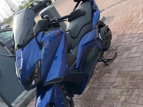 2014 Yamaha Tmax 530 - €6,000 · Bidding (1/1)