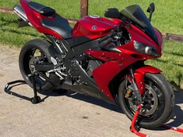 Year unknown Yamaha YZF R1 - €5,950 · Bidding (1/1)