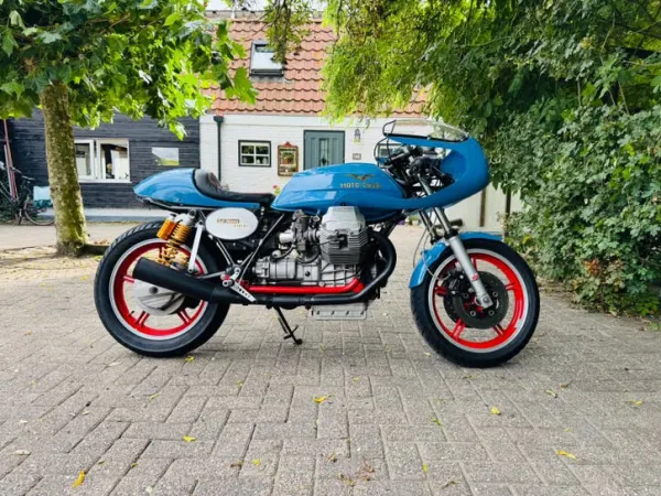Year unknown Moto Guzzi Racer - €5,000 · Bidding (1/1)