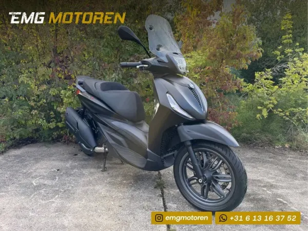 2023 Piaggio Beverly 400 - €5,750 (1/1)