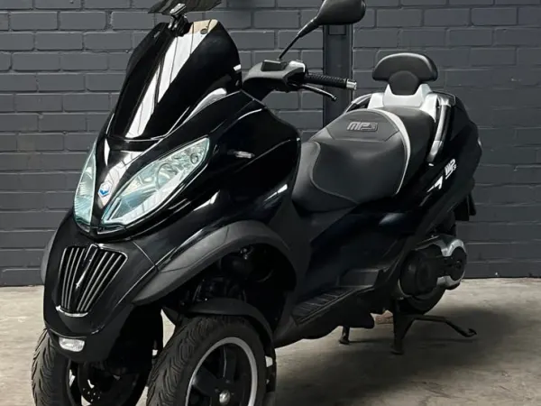 Year unknown Piaggio mp3 - €2,250 (1/1)