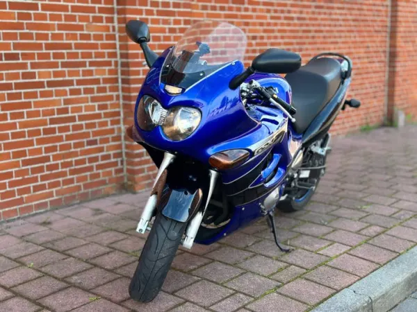 2004 Suzuki GSX 600 F (2004) 10500 km, Topstaat! Rijklaar! - €2,350 · Bidding (1/1)