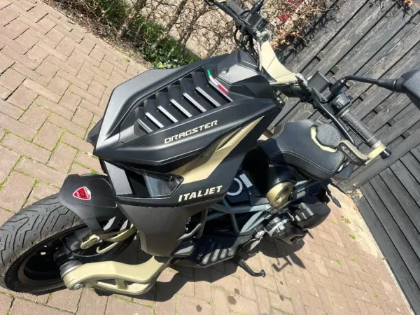 Bouwjaar onbekend Italjet Dragster 200 - € 6.500 (1/1)