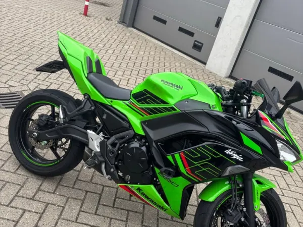 Year unknown Kawasaki Ninja 650 - €7,500 (1/1)