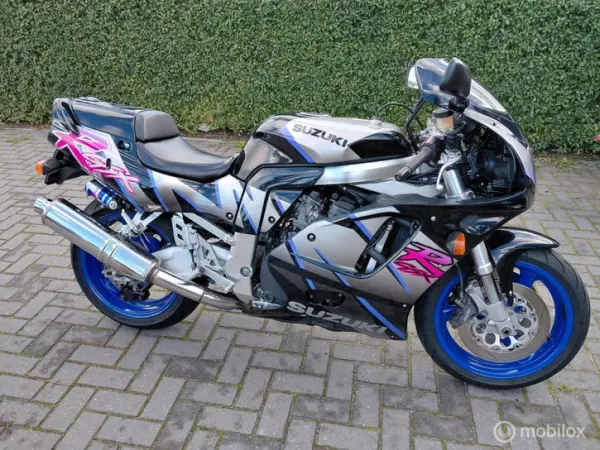 1992 Suzuki GSX 750 - €2,975 (1/1)