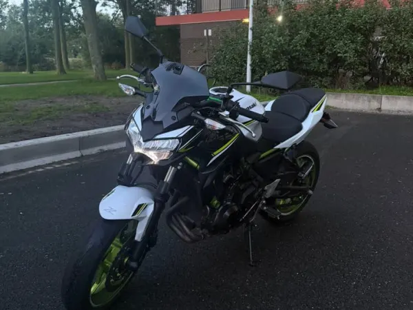 2018 Kawasaki Z 650 - €5,500 · Bidding (1/1)