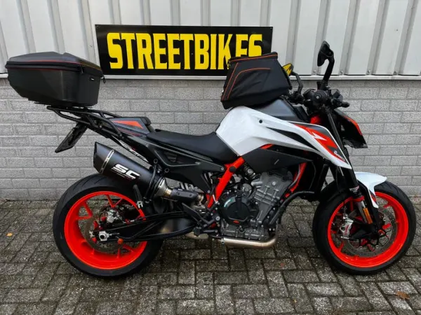 2020 KTM 890 Duke R (bj 2020) - €10,750 (1/1)