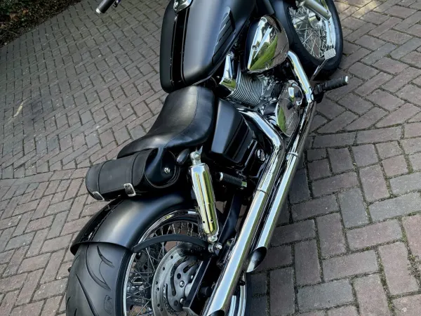 2004 Honda VT750 Shadow Wide-Tire Custom Bobber - €5,950 (1/1)